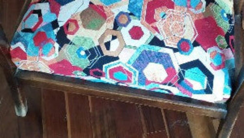 Restauro e copertura su misura cuscino realizzata a Russi