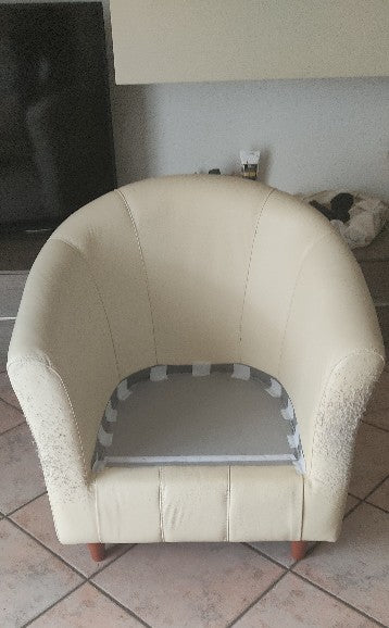 Prima della copertura rinnovo poltrona Ravenna